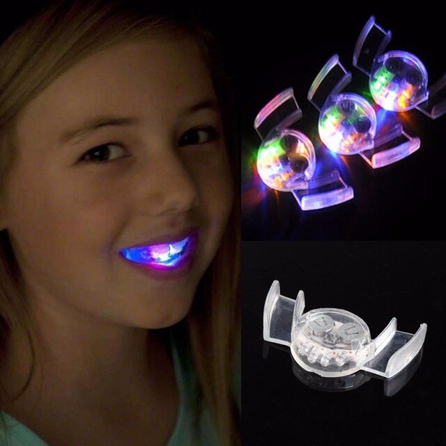 Glowing Mouth Gimmicks 2 stuks (4950)